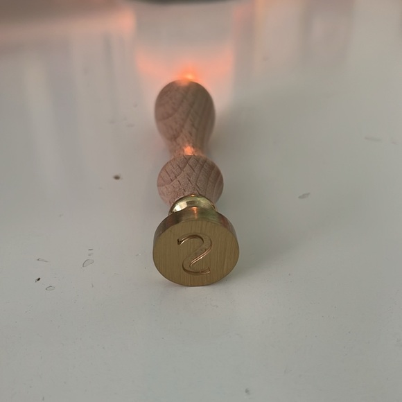 (FREE w/ any purchase) Letter ‘S’ Wax Seal Stamp - Picture 3 of 4